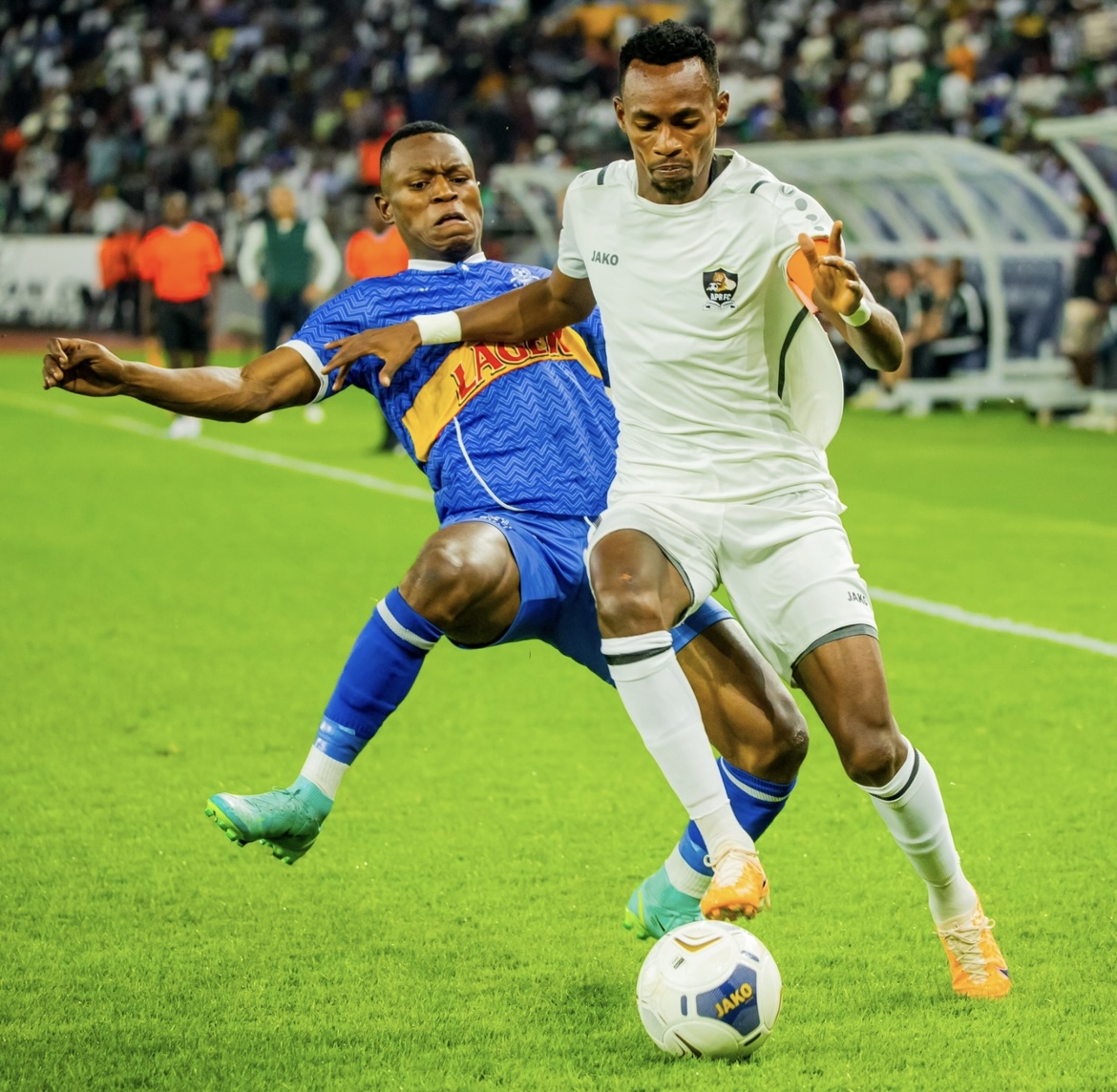 Rayon Sports yanganyije na APR FC 0-0, mu mukino wujuje abafana Stade ...