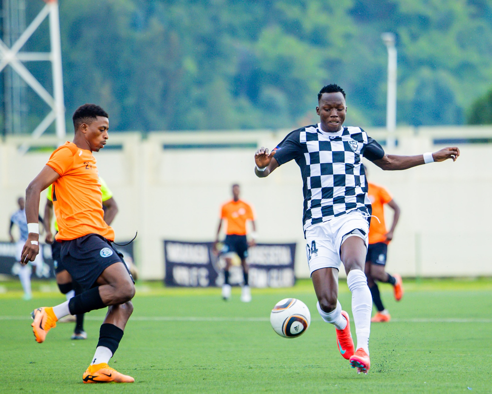 Apr Rutsiro APR FC inaniwe kwikura imbere ya Rutsiro bagwa miswi